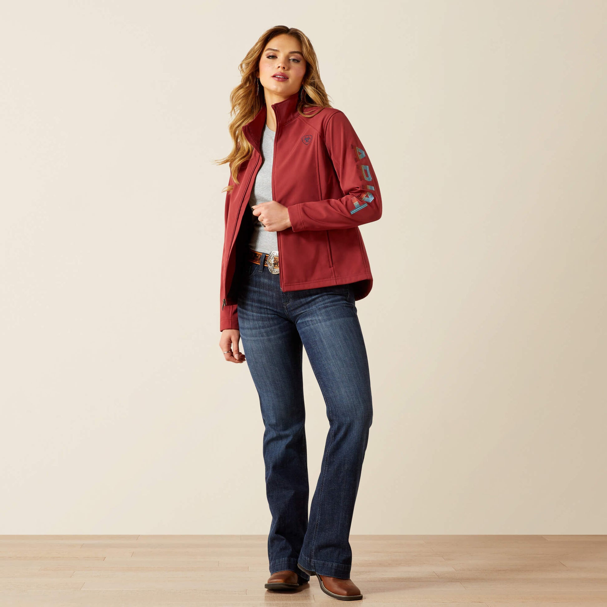 Ariat Ariat Logo Softshell Jacket On Sale